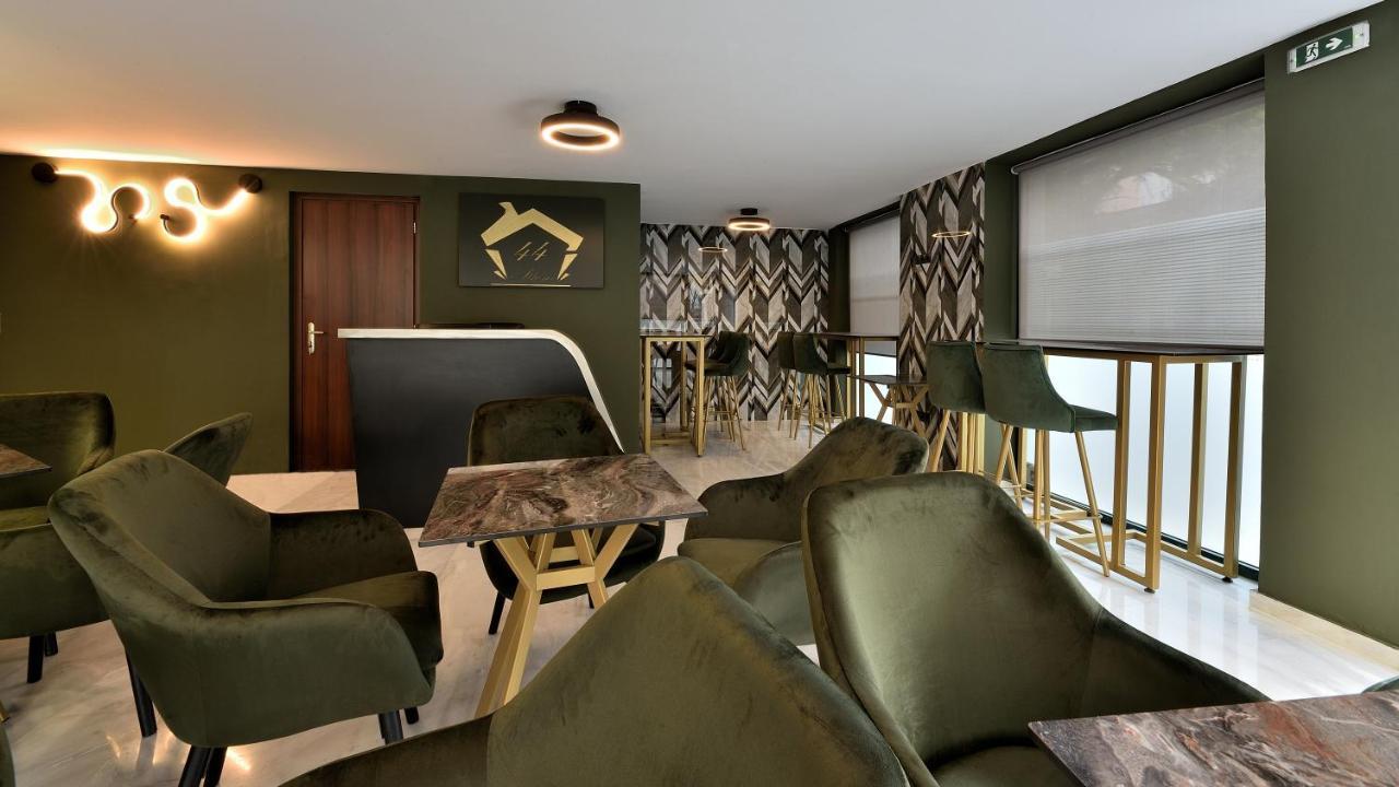 Hotel 44 Athen Exterior foto